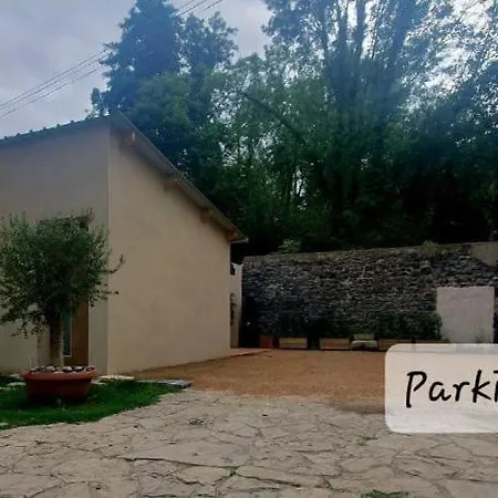 Moulin Se La Paille * Veyre-Monton