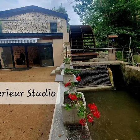 Moulin La Paille * Veyre-Monton